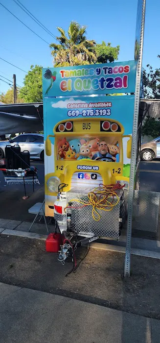 Tamale vendor Picture 2