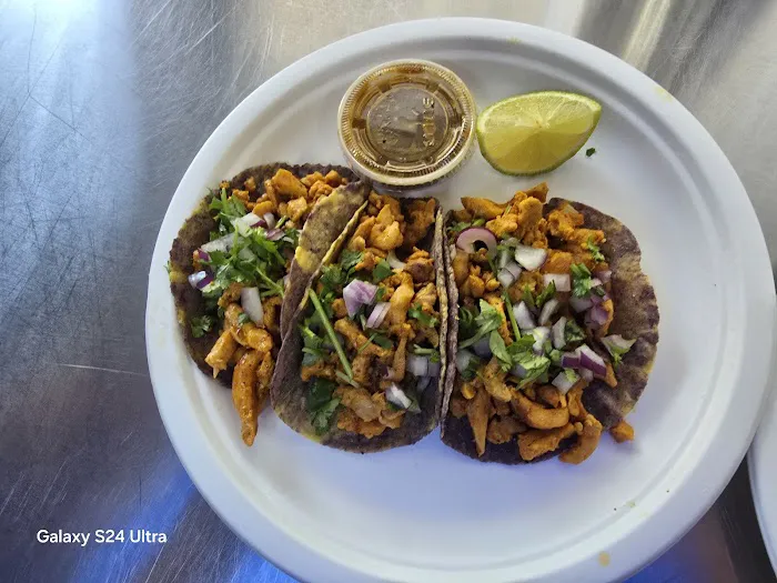 El Amanecer taqueria Picture 1