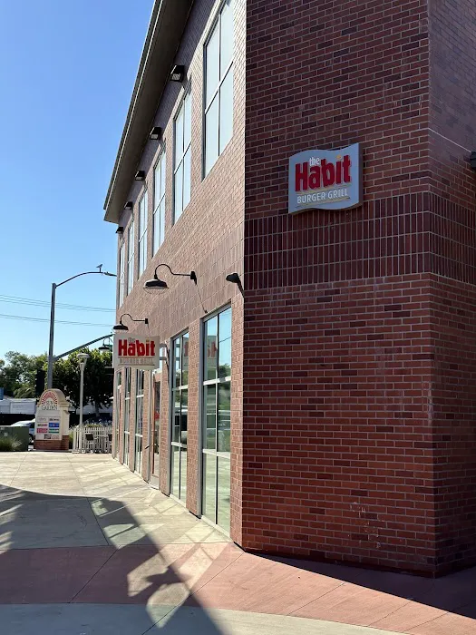 Habit Burger & Grill Picture 9