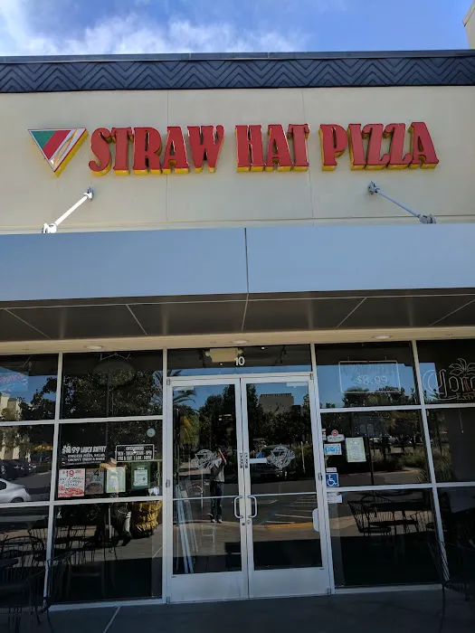 Straw Hat Pizza Picture 6