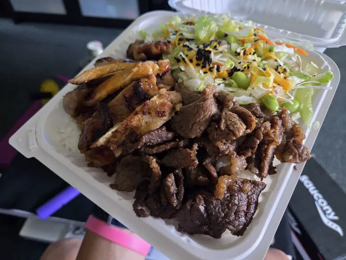 Ono Hawaiian BBQ Picture 7