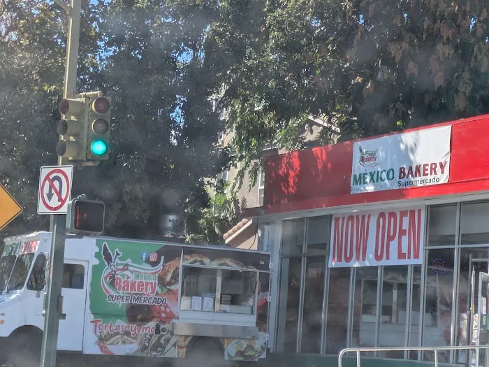 México Bakery (food truck) Picture 6