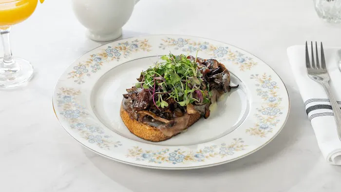 Epicure Club Cafe and Wine Bar Picture 3