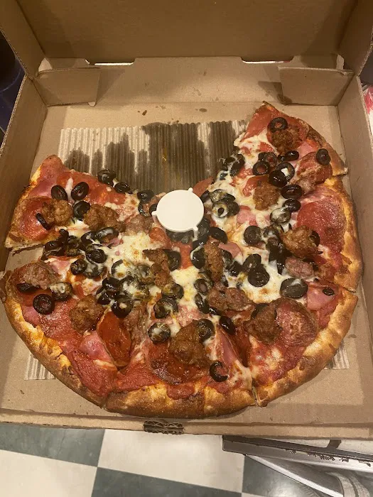 Fast Pizza Delivery Picture 9