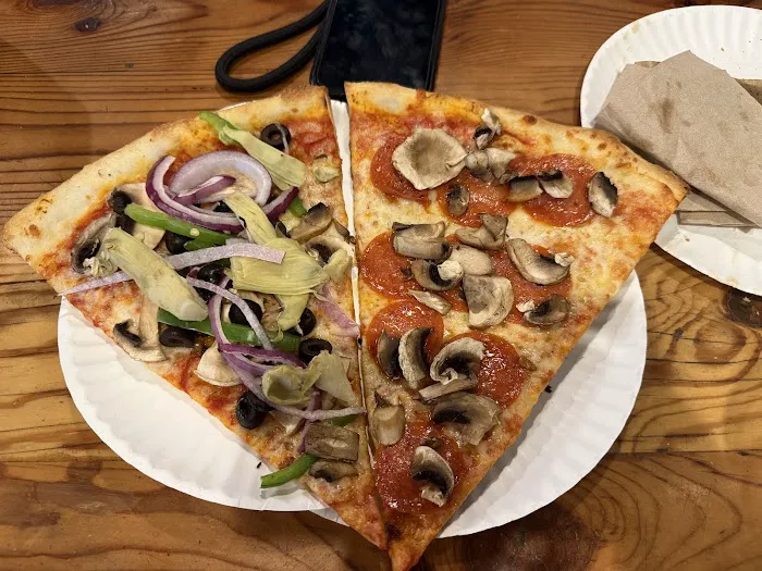 Bibo's NY Pizza Picture 5