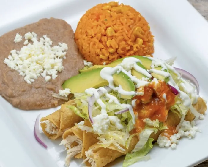 LAS DELICIAS DE MATEO Picture 3