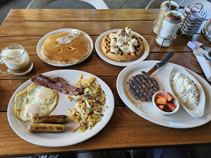 STACKS Willow Glen Picture 3