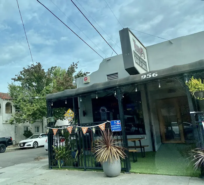 Tony P's Park Ave Bar & Grill Picture 9