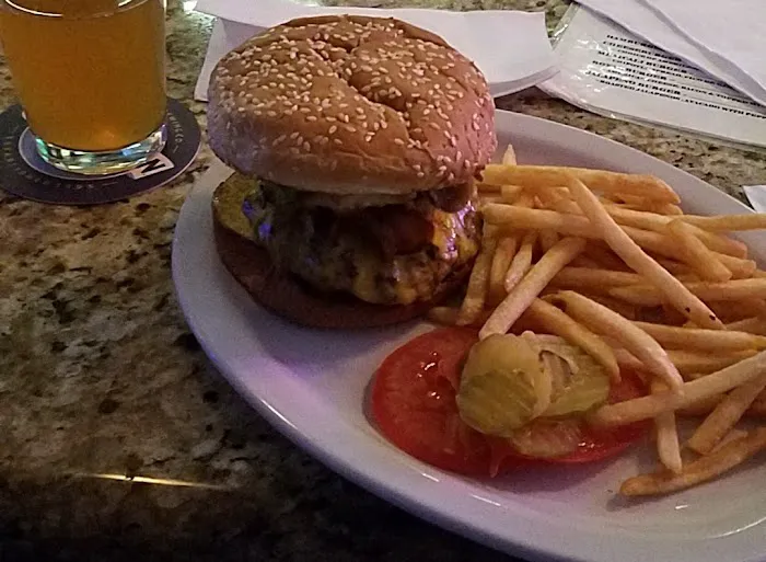 Tony P's Park Ave Bar & Grill Picture 2