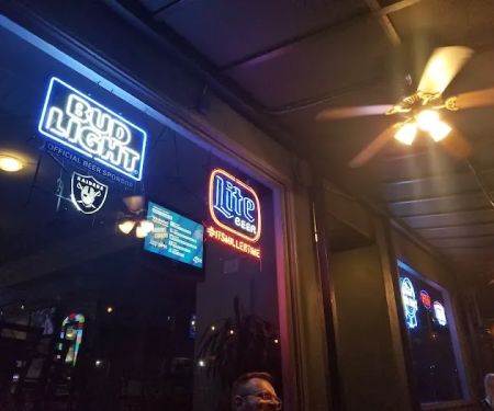 Tony P's Park Ave Bar & Grill