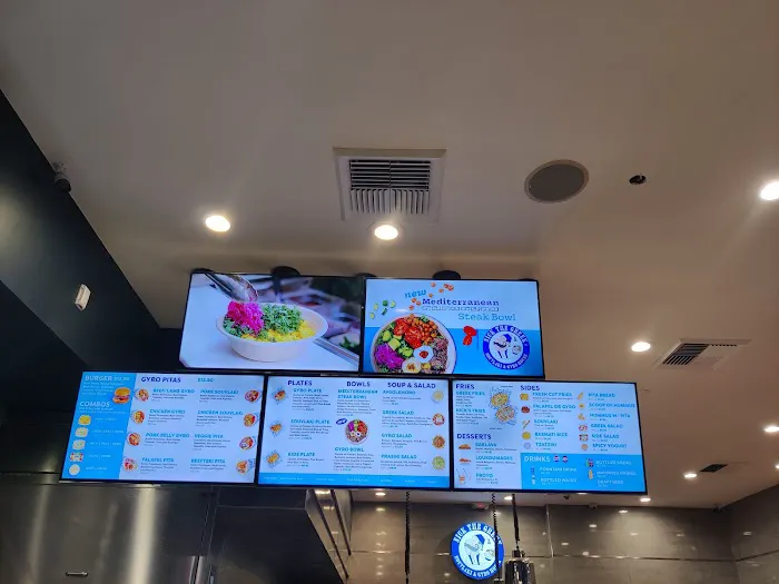 Nick the Greek Picture 6