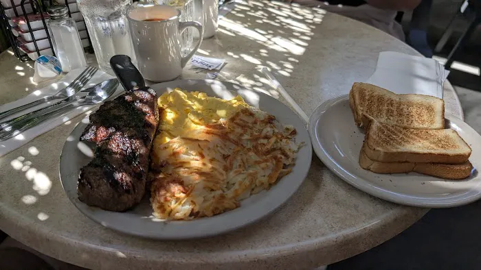 Bill's Café - Willow Picture 7