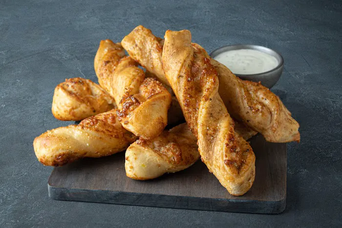 Round Table Pizza Picture 8