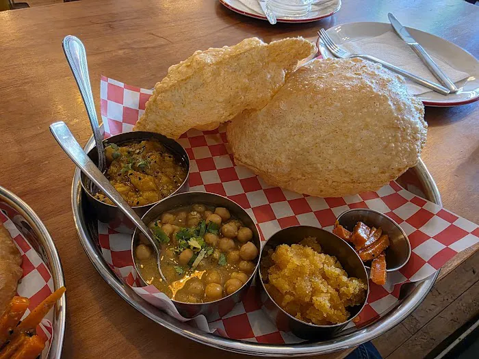 Hajis Restaurant & Catering Picture 1