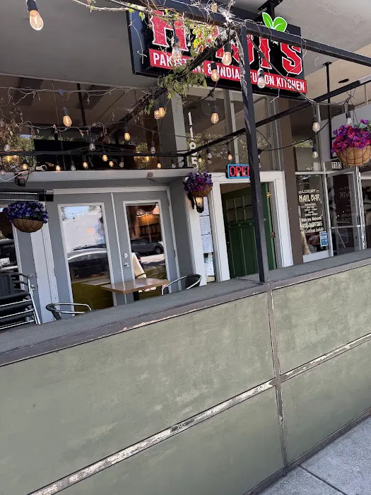 Hajis Restaurant & Catering Picture 6