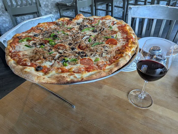 Bibo's Pizza Little Italy Picture 7