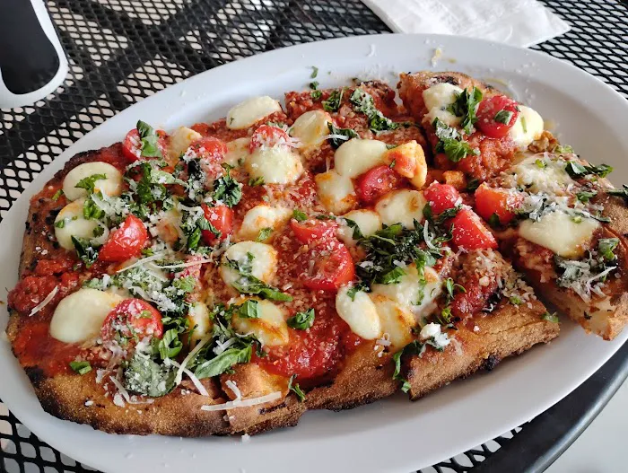 Poor House Bistro Picture 3