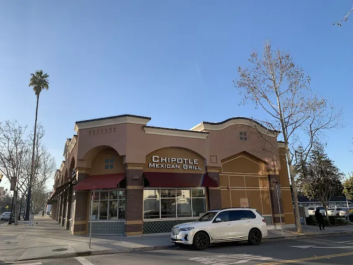 Chipotle Mexican Grill Picture 2