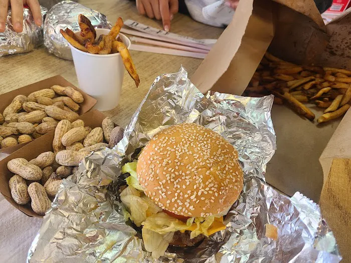 Five Guys Picture 10