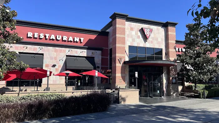 BJ's Restaurant & Brewhouse Picture 10