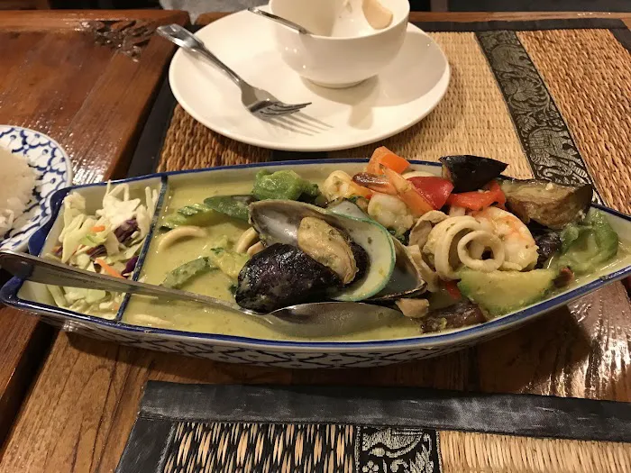 Tee Nee Thai Cuisine Picture 7