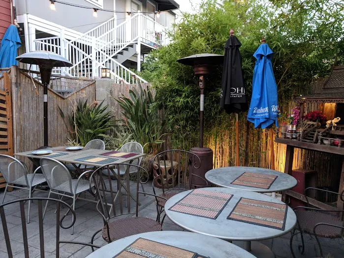 Tee Nee Thai Cuisine Picture 9