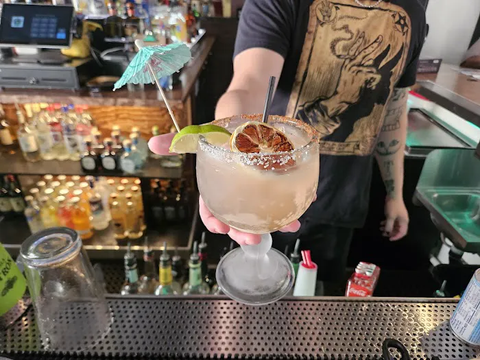 Burbanks Bites and Billiards Picture 6