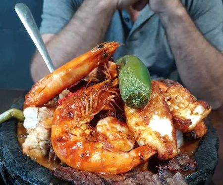 Armando's Restaurant + Bar