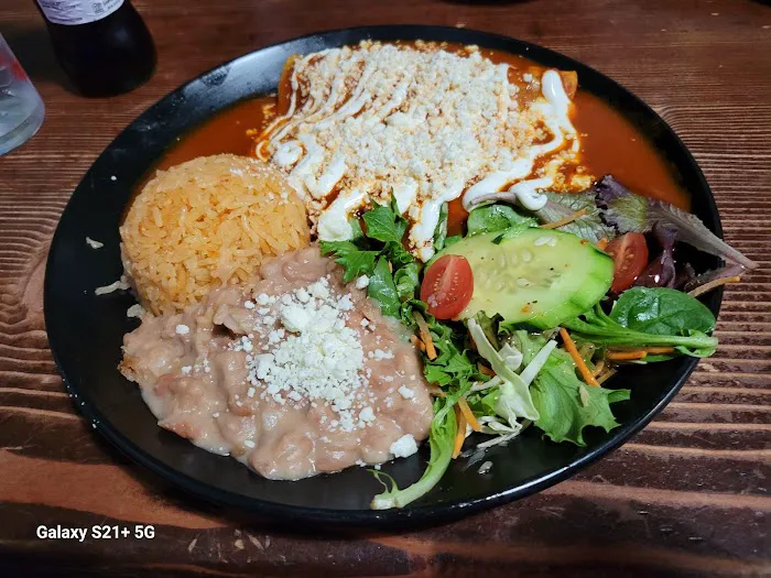 Armando's Restaurant + Bar Picture 3