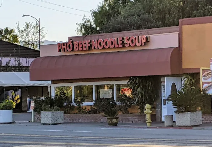 Pho Beef Noodle Soup Picture 7