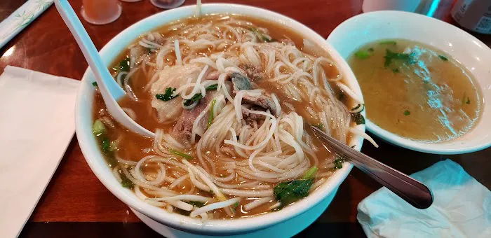 Pho Beef Noodle Soup Picture 9