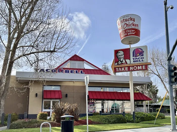 Taco Bell / KFC Picture 8