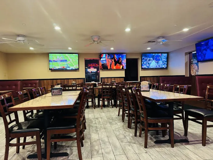 Mountain Mike's Pizza Picture 2