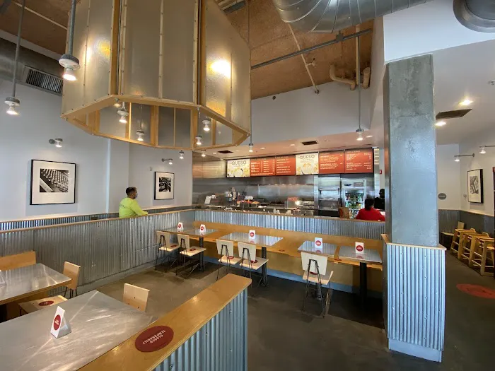 Chipotle Mexican Grill Picture 5