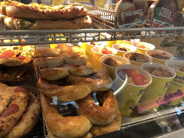 Wetzel's Pretzels Picture 9