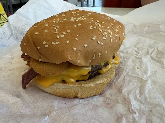 Grab a Burger Halal. Picture 6