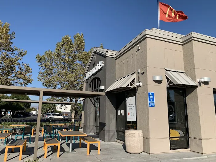 McDonald's Picture 9