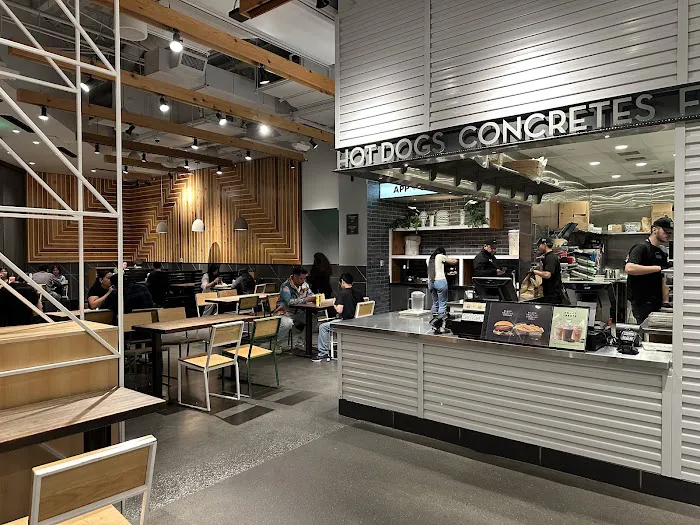 Shake Shack Valley Fair Picture 5