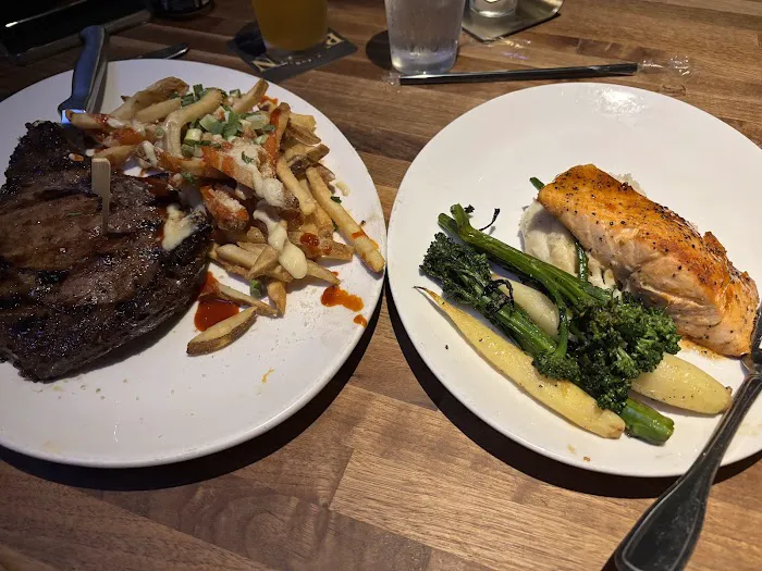 Yard House Picture 10