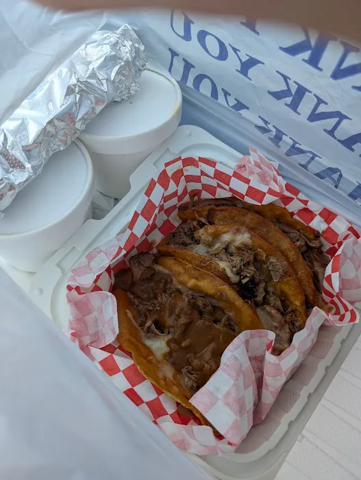 Birrieria El Zurdo Picture 9