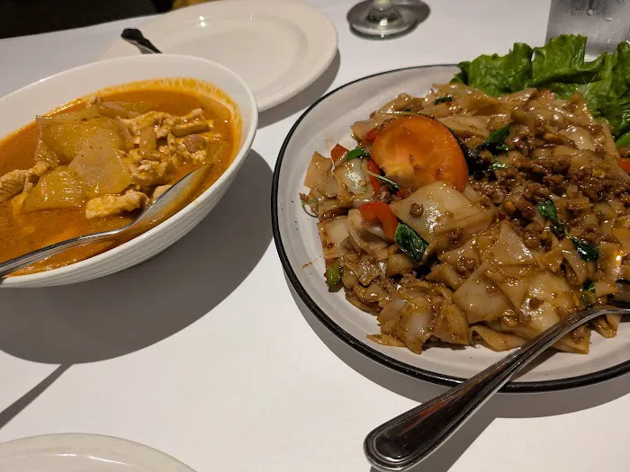 New Krungthai Restaurant Picture 2