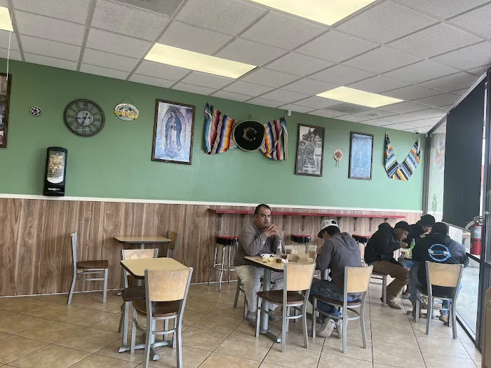 Lucy’s Mexican Grill Picture 5