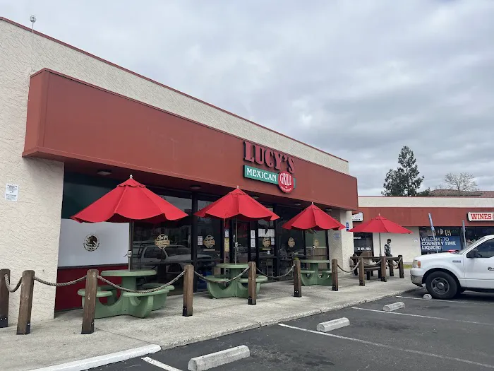 Lucy’s Mexican Grill Picture 3