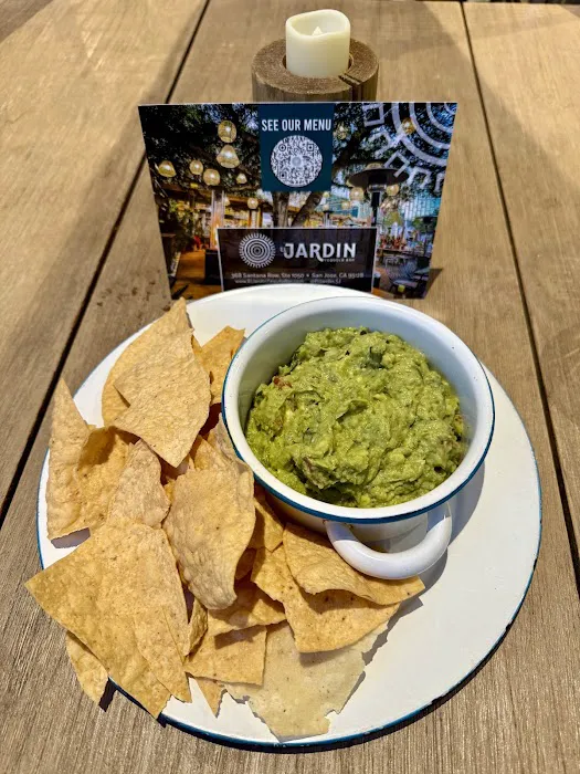 El Jardín Tequila Bar Picture 9