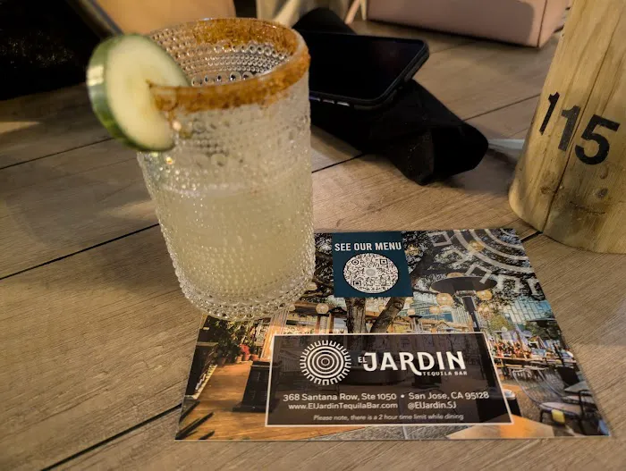 El Jardín Tequila Bar Picture 8