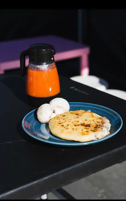 Exquisito Sabor Salvadoreño 2 Picture 3