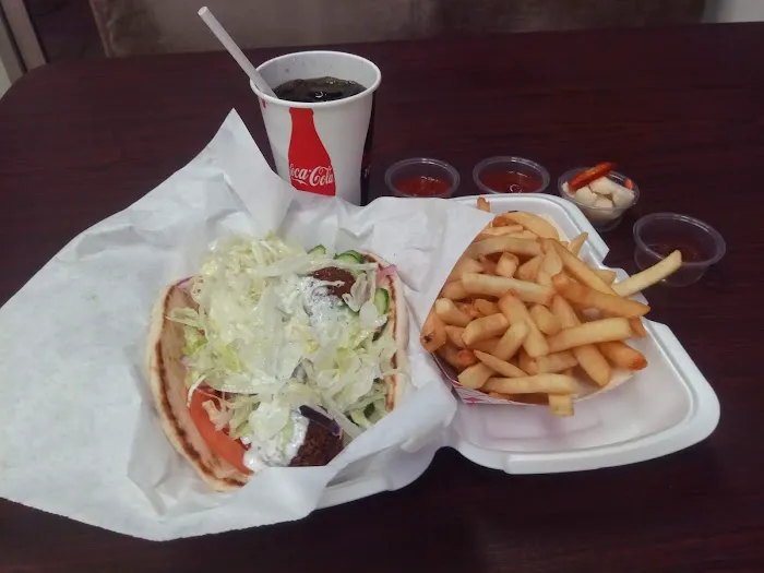 Gyros, Burgers & More Picture 4