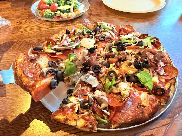 Mountain Mike's Pizza Picture 9