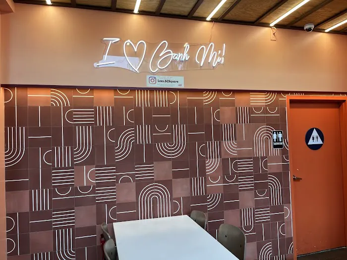 Lee's Sandwiches Picture 1