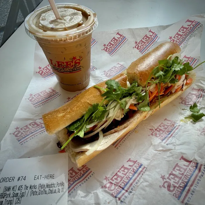 Lee's Sandwiches Picture 3